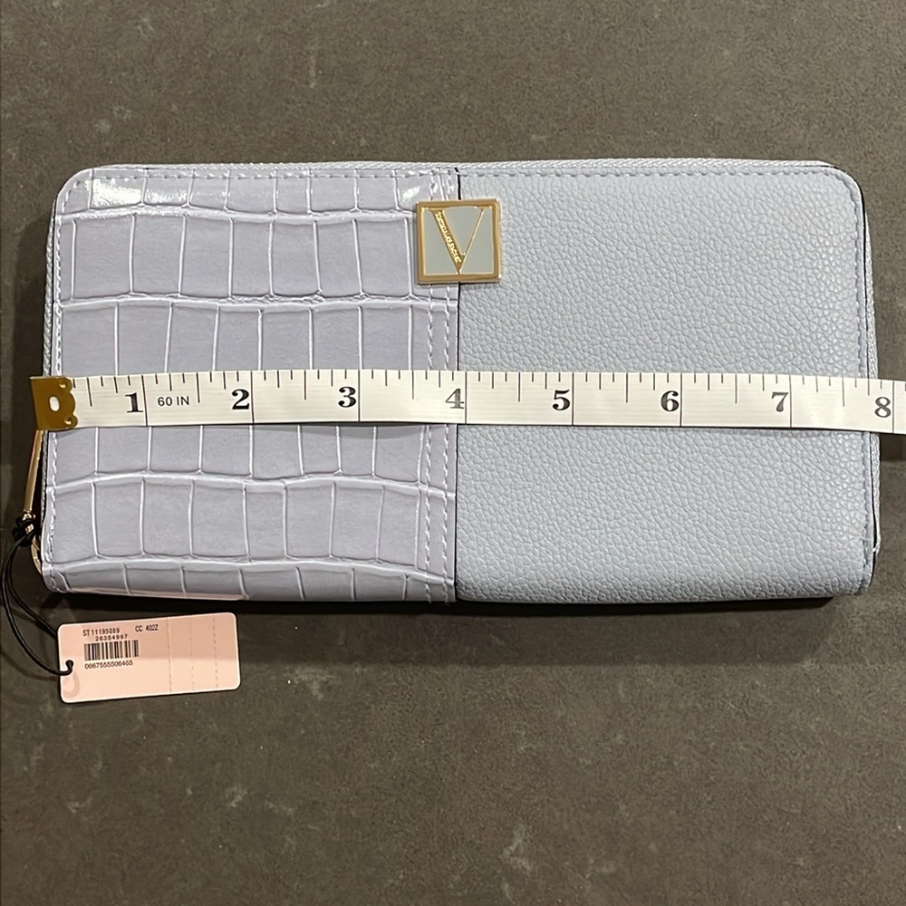 Victoria’s Secret Faux Leather and Faux Crocodile Zip Around Wallet NWT - Picture 6 of 13